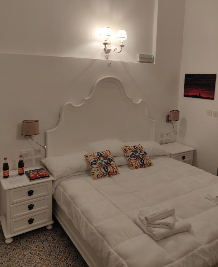 Central 214 Boutique Hotel Hamrun Kültér fotó